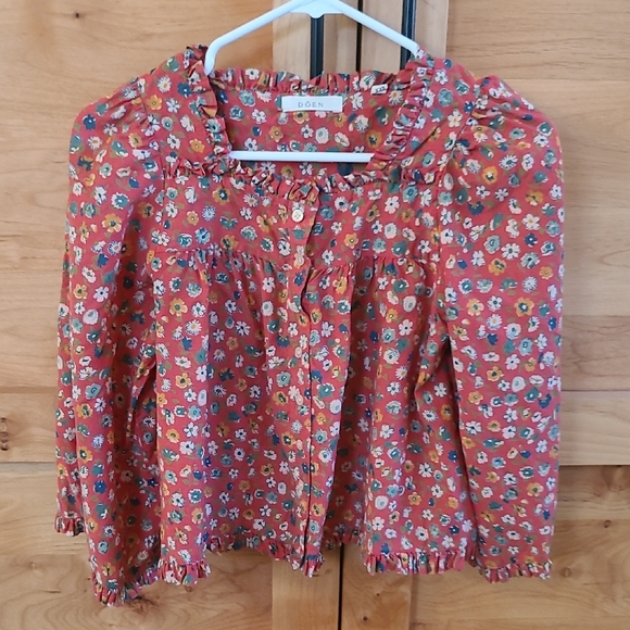 Doen Tops - Doen Red Floral Top with Ruffled Details